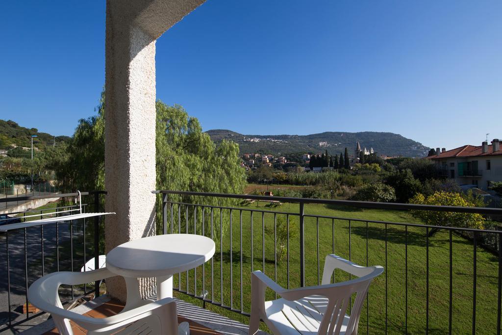 Hotel Riviera Pietra Ligure Ruang foto