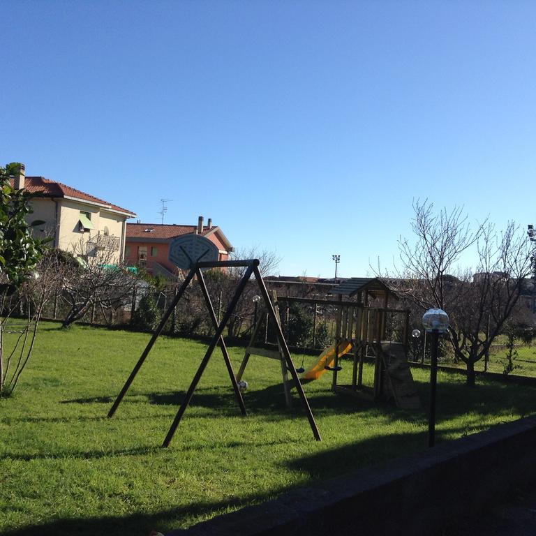 Hotel Riviera Pietra Ligure Bagian luar foto
