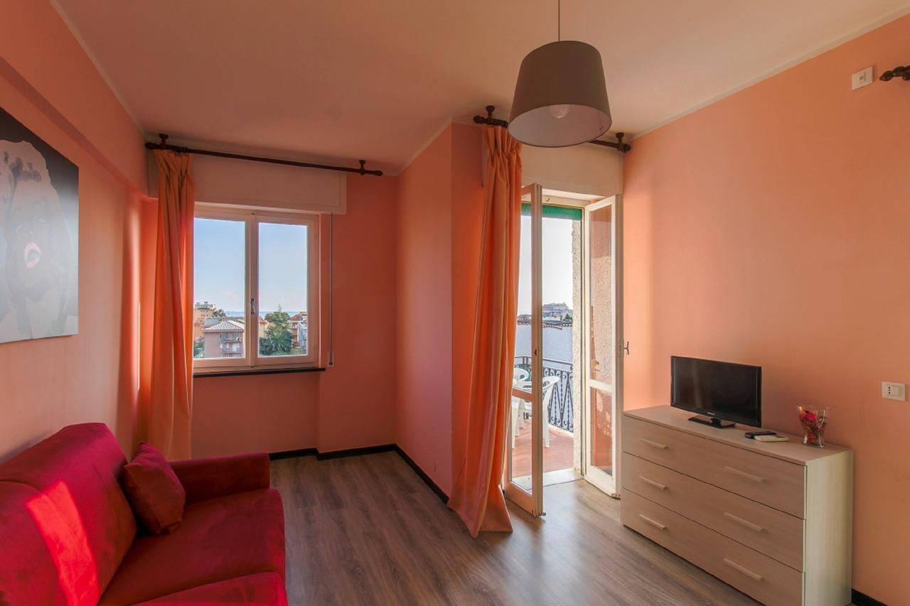 Hotel Riviera Pietra Ligure Bagian luar foto