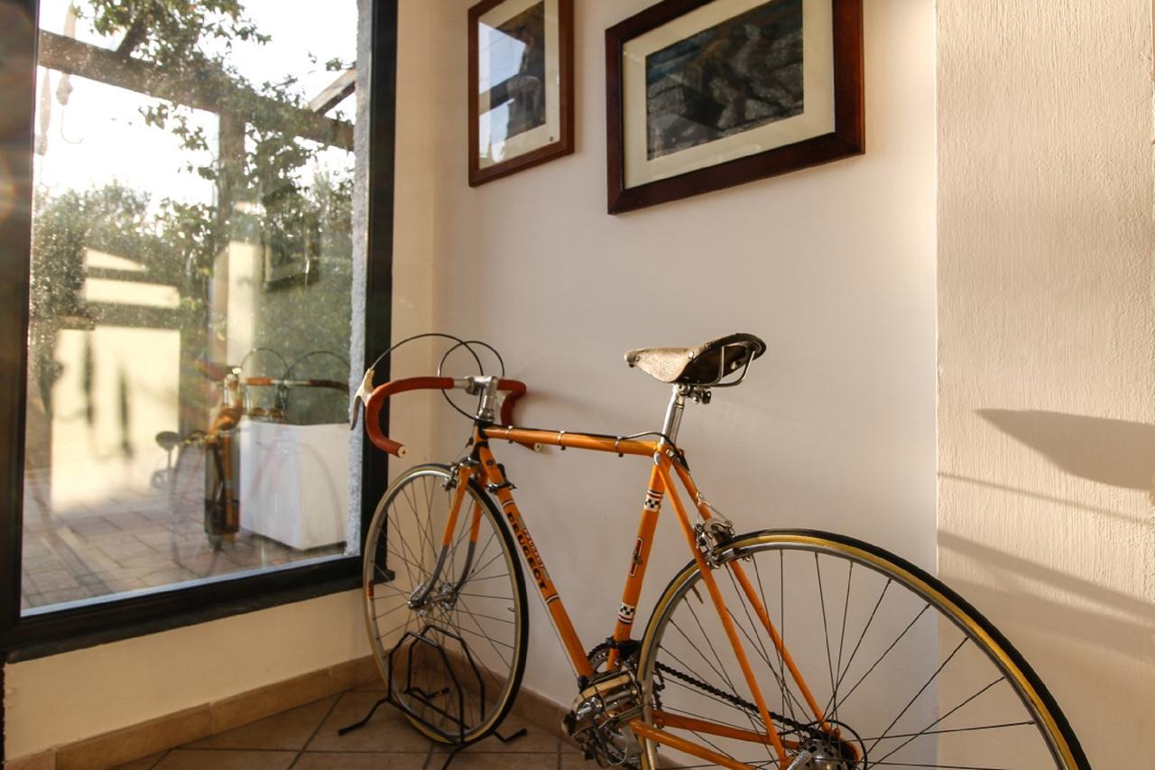 Hotel Riviera Pietra Ligure Bagian luar foto